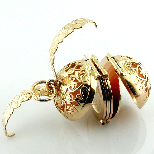 
Edwardian 14K Gold Globe Ball Picture Locket Antique Vintage Charm Pendant